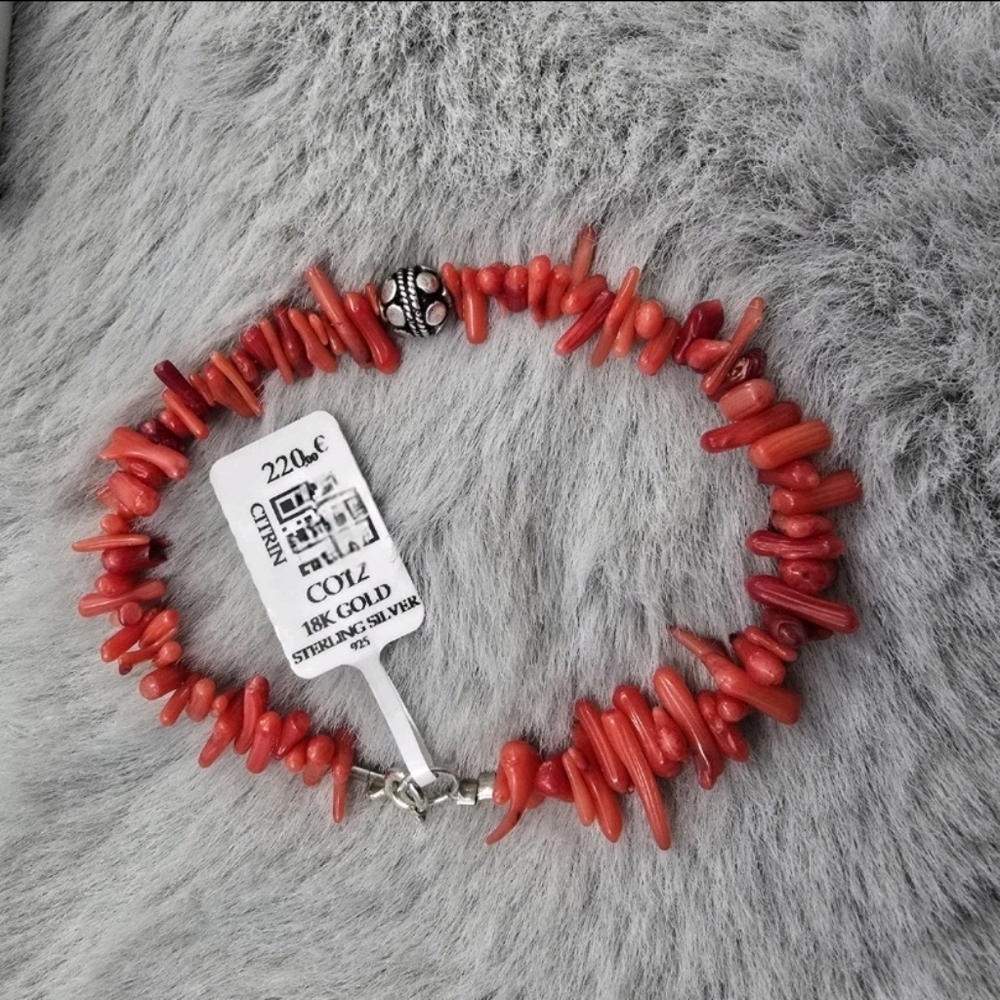 Elegant Red Coral Beaded Bracelet /Natural /